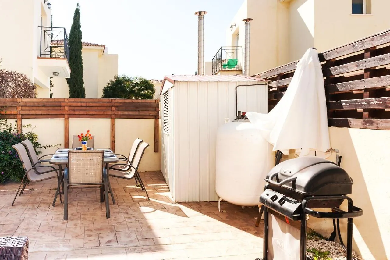 Crystal Blue Villa In A Perfect Location Protaras