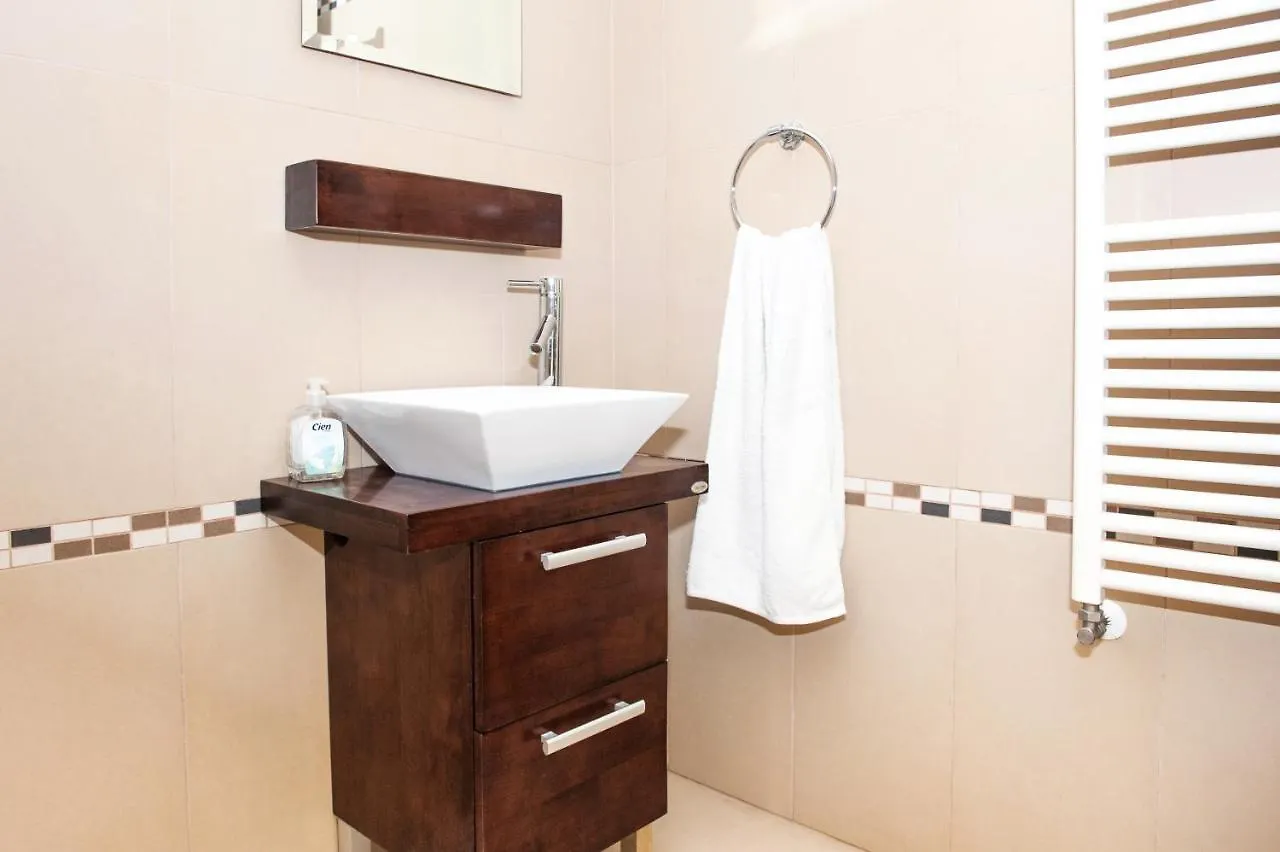 Crystal Blue Villa In A Perfect Location Protaras 0*,