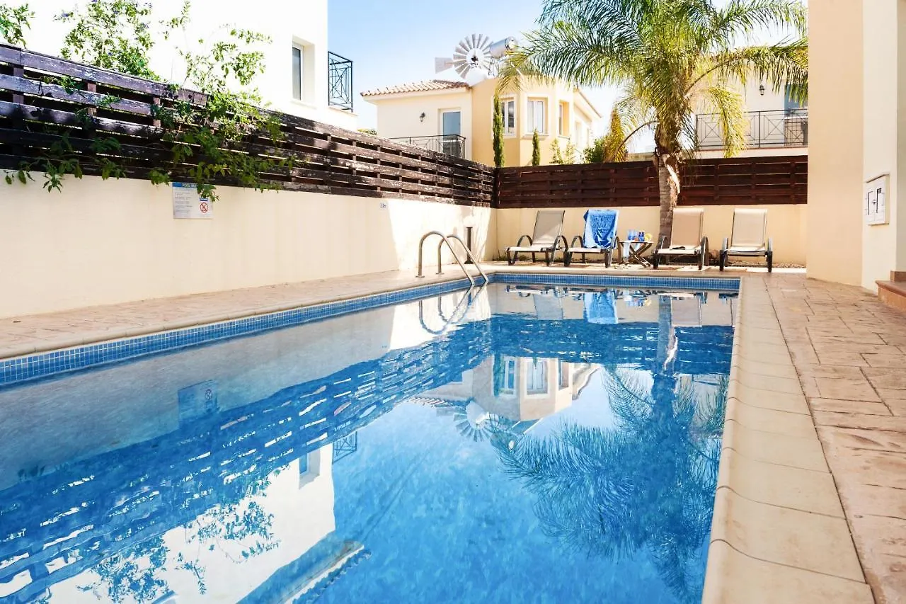 Crystal Blue Villa In A Perfect Location Protaras