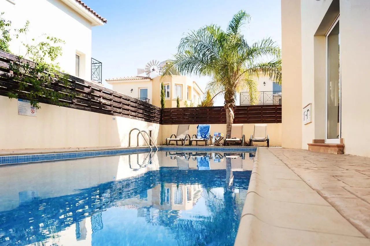 Crystal Blue Villa In A Perfect Location Protaras