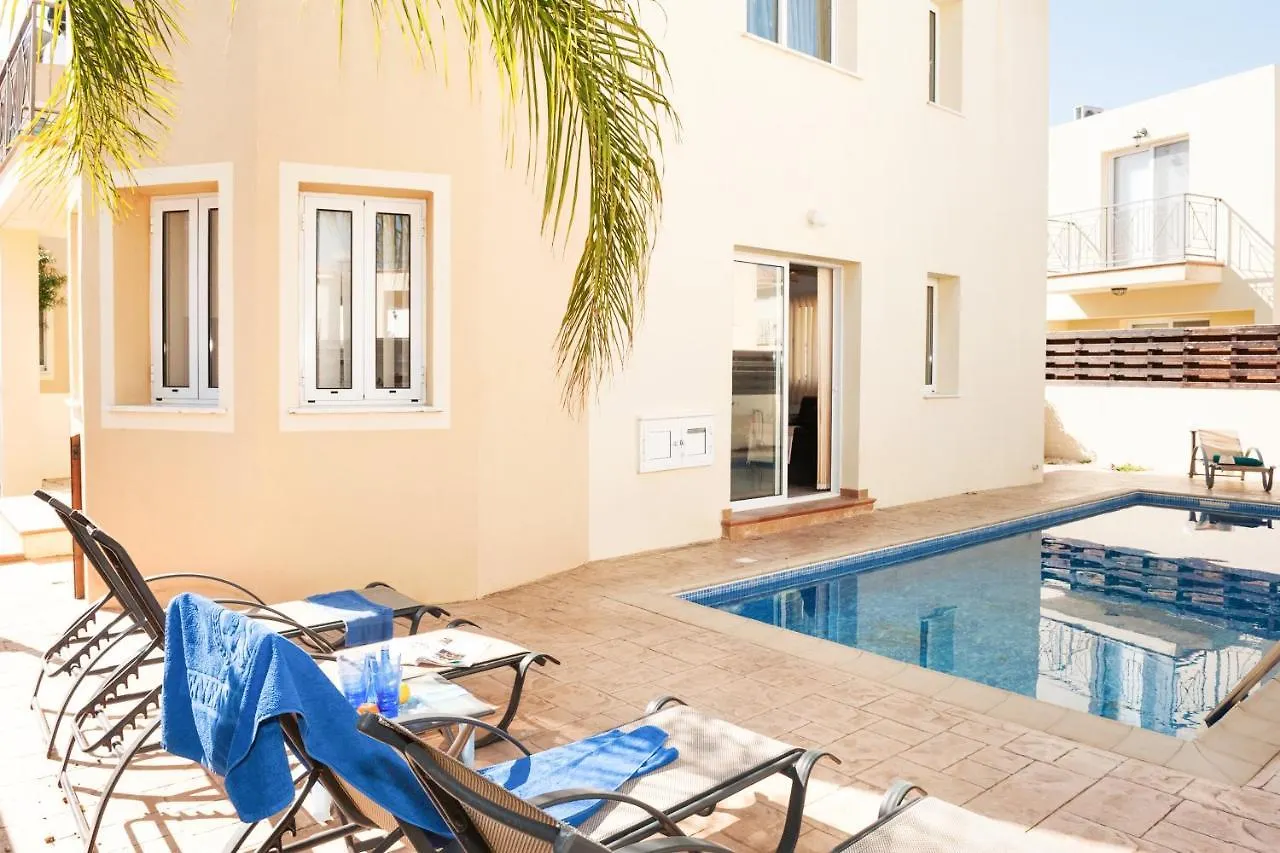 Crystal Blue Villa In A Perfect Location Protaras