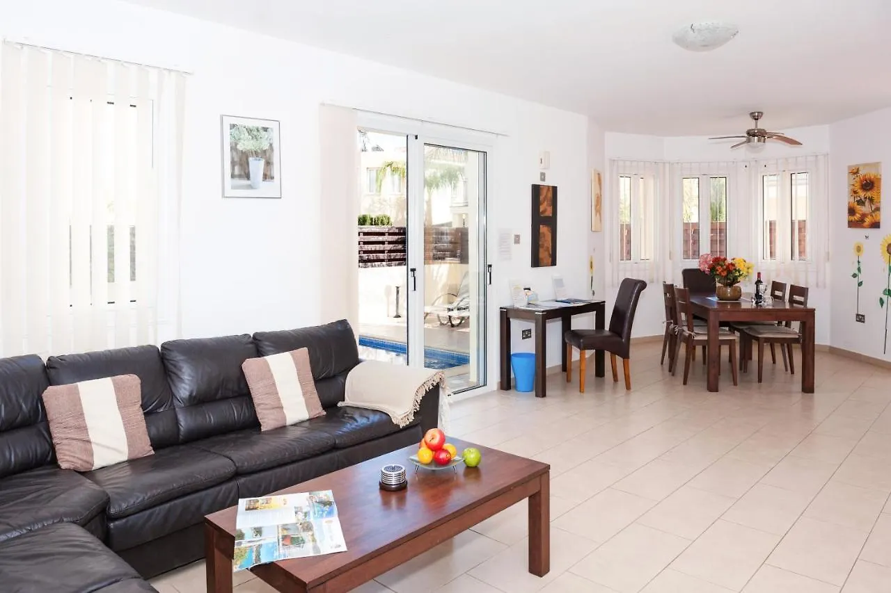 Crystal Blue Villa In A Perfect Location Protaras